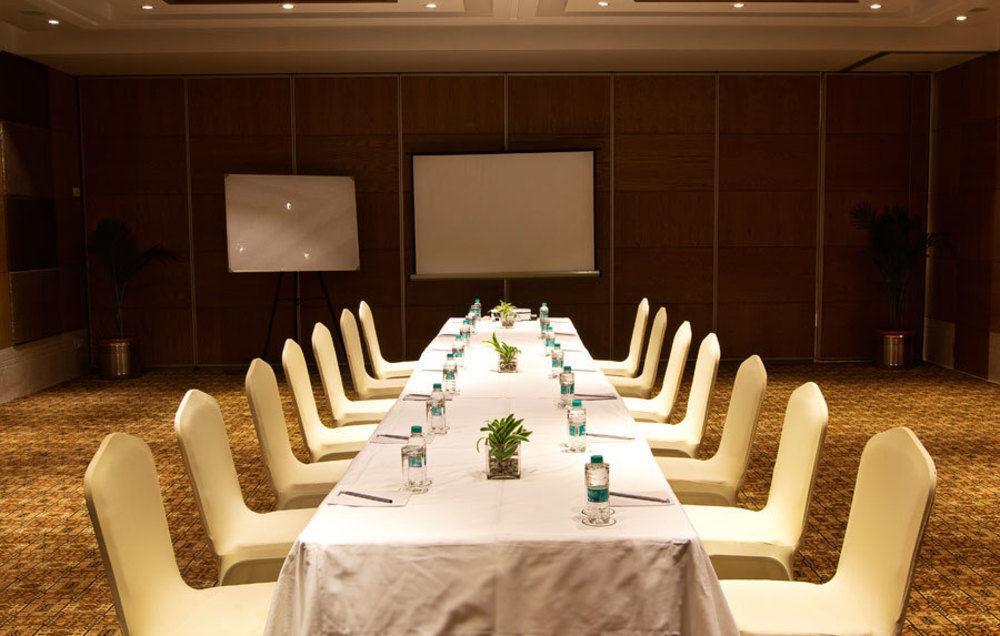 Citrus Hotel Bhiwadi Exterior foto